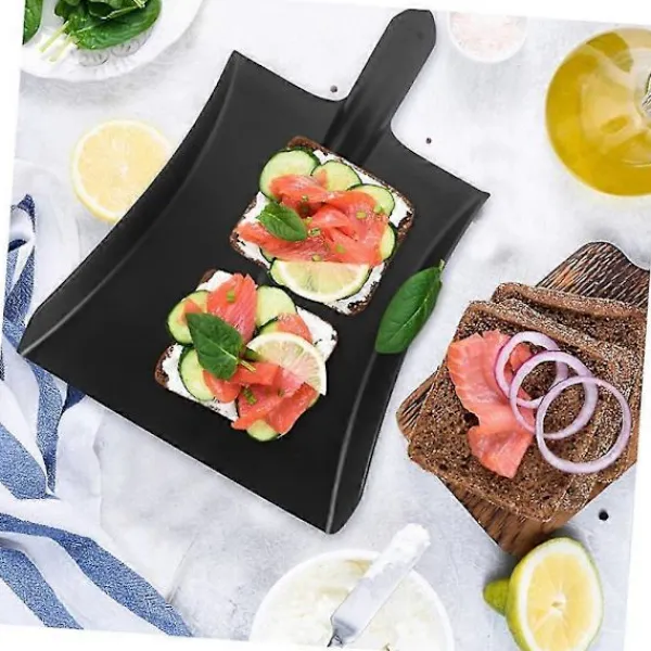 Matgrupper>Porslinstallrik i frostat utförande, spadeformad, snackbricka, grillfat, b